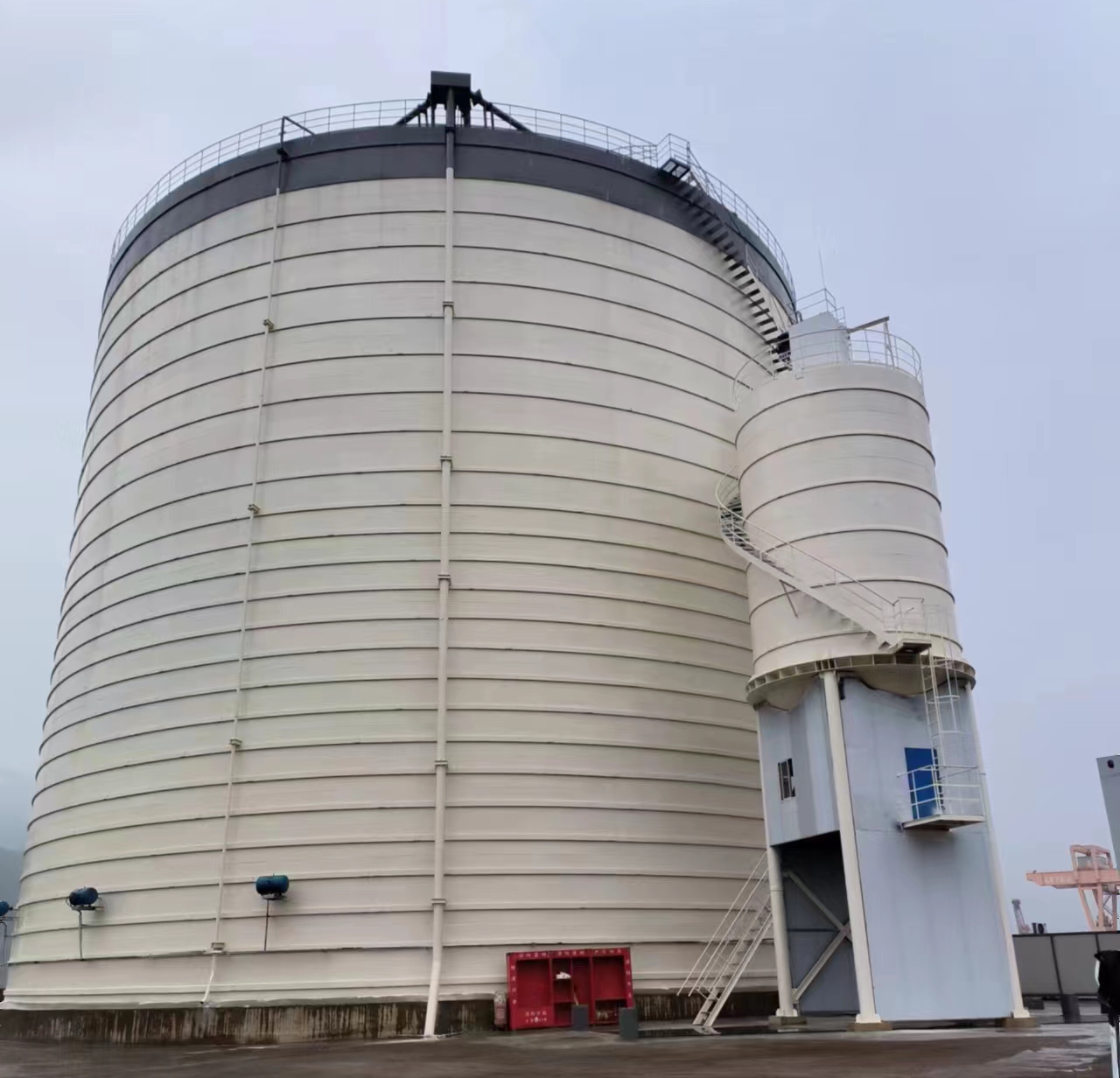 掇刀10万吨水泥钢板库